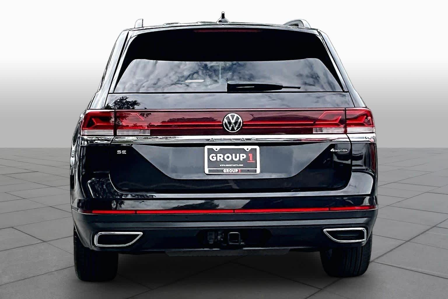 Certified Used 2024 Deep Black Pearl Volkswagen 2.0T SE w/Technology image 5