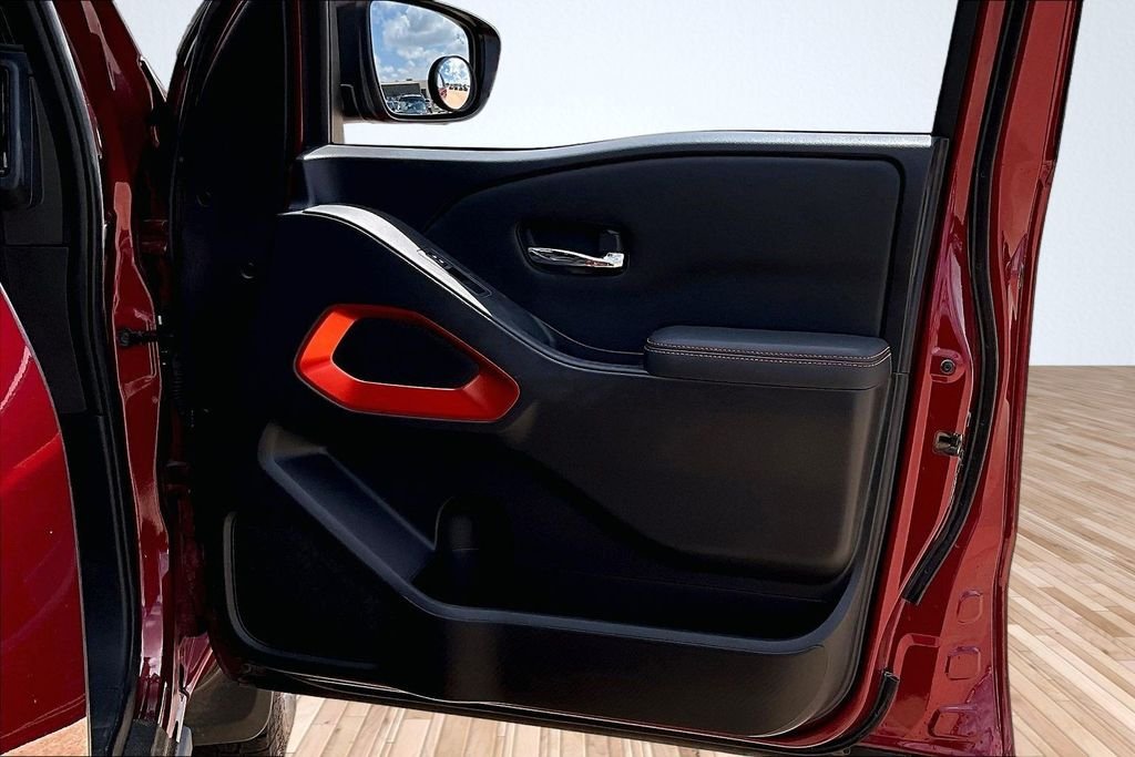 Used 2022 Red Nissan PRO-4X image 16