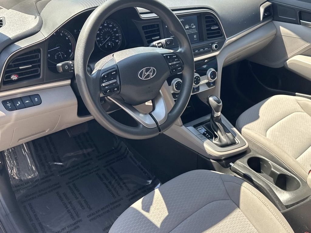 Used 2019 Gray Hyundai SEL image 2