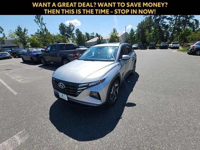 Used 2024 Silver Hyundai SEL image 5