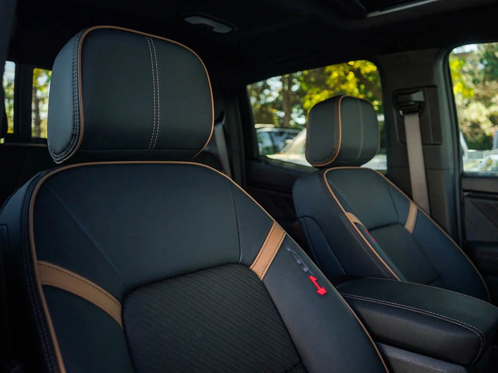 New 2026 Onyx Black GMC AT4 image 10