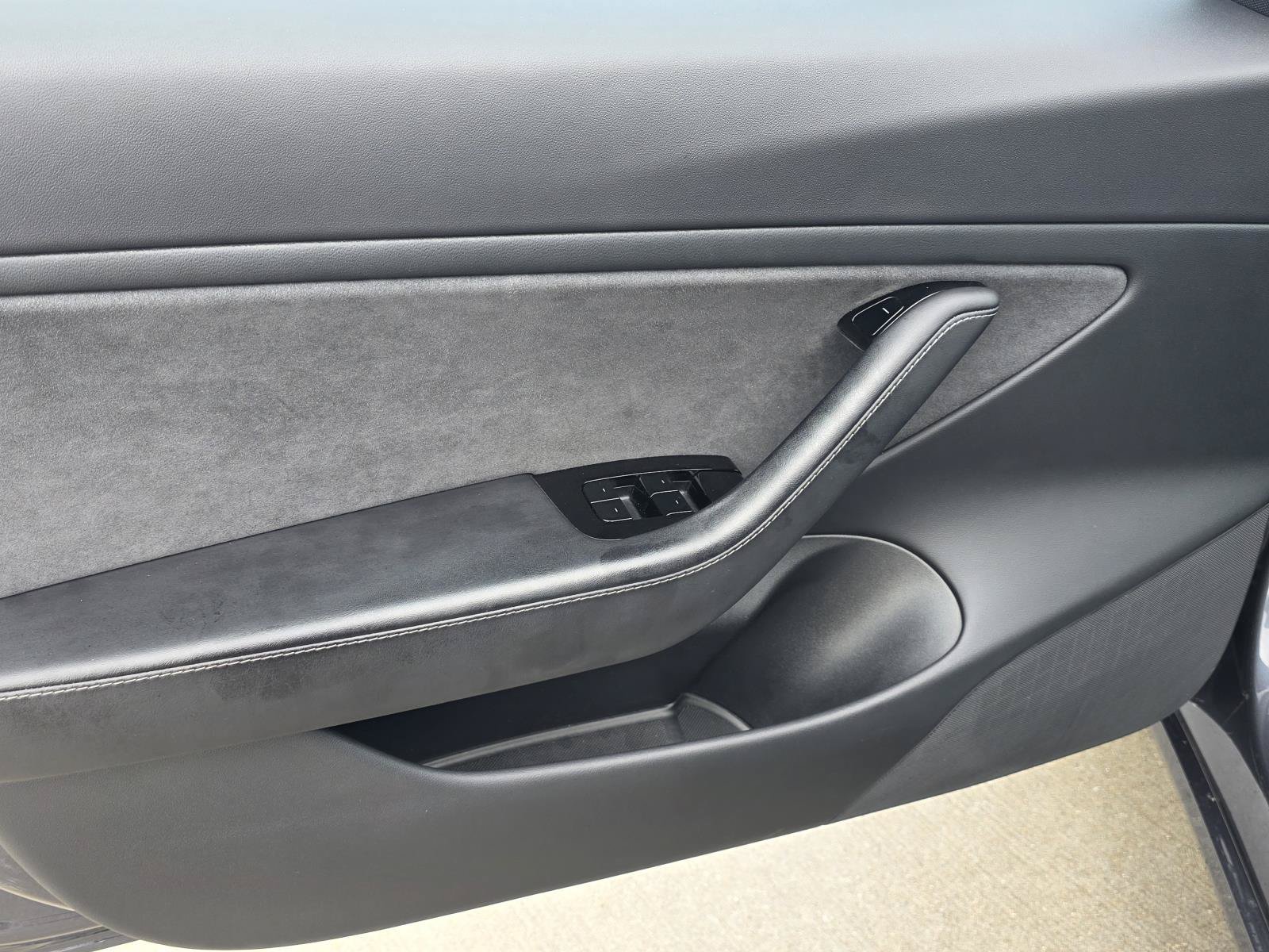 Used 2018 Gray Tesla Long Range image 13