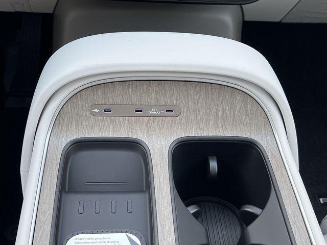 New 2026 White Hyundai Blue SEL 8P image 19