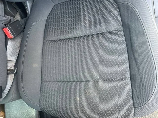 Used 2021 BROWNSTONE METALLIC GMC 4WD Crew Cab Standard Bed image 33