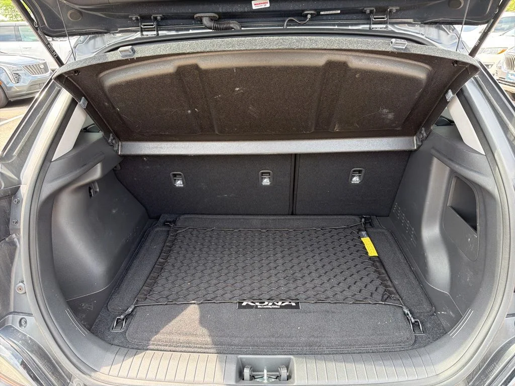 Used 2023 Black Hyundai SEL image 21