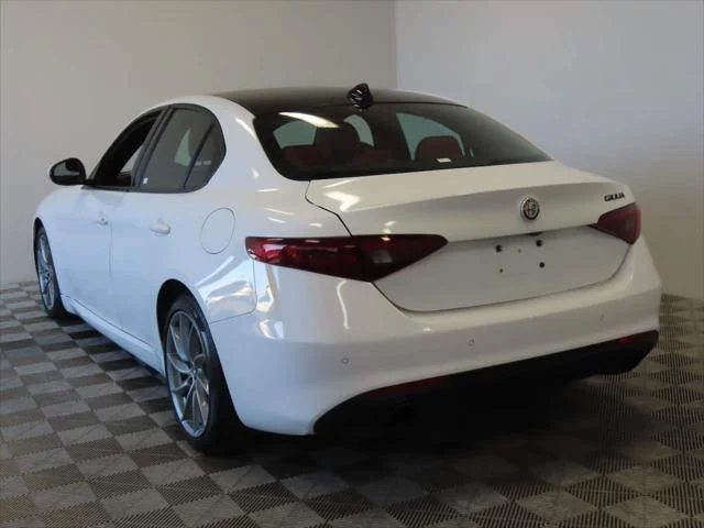 Used 2022 White Alfa Romeo Sprint RWD image 3