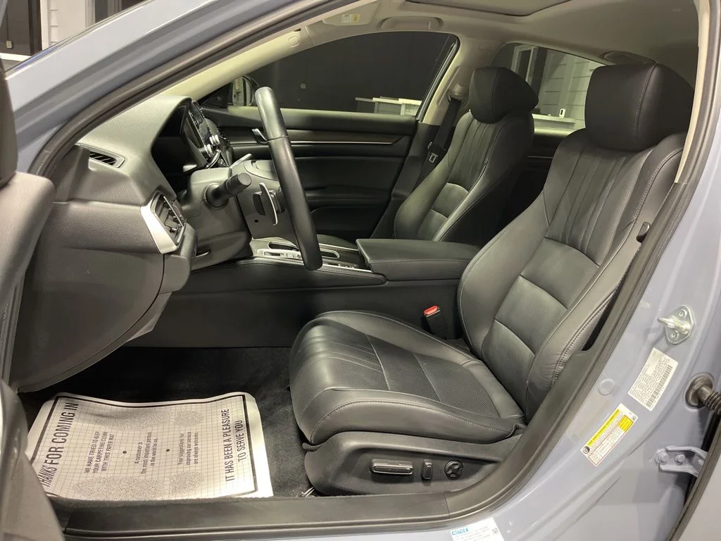 Certified Used 2022 Sonic Gray Pearl Honda Touring image 12