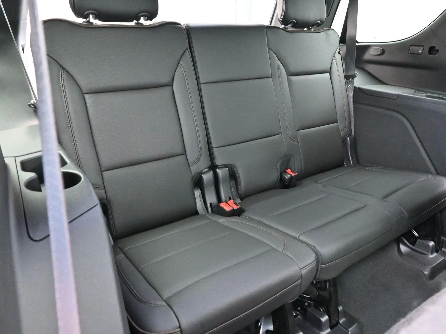 Used 2022 Black Chevrolet High Country image 39