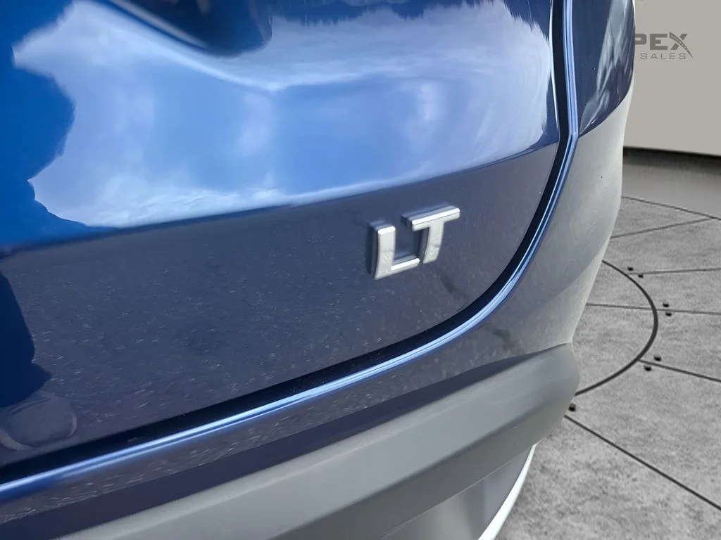 Used 2024 Blue Chevrolet LT image 27