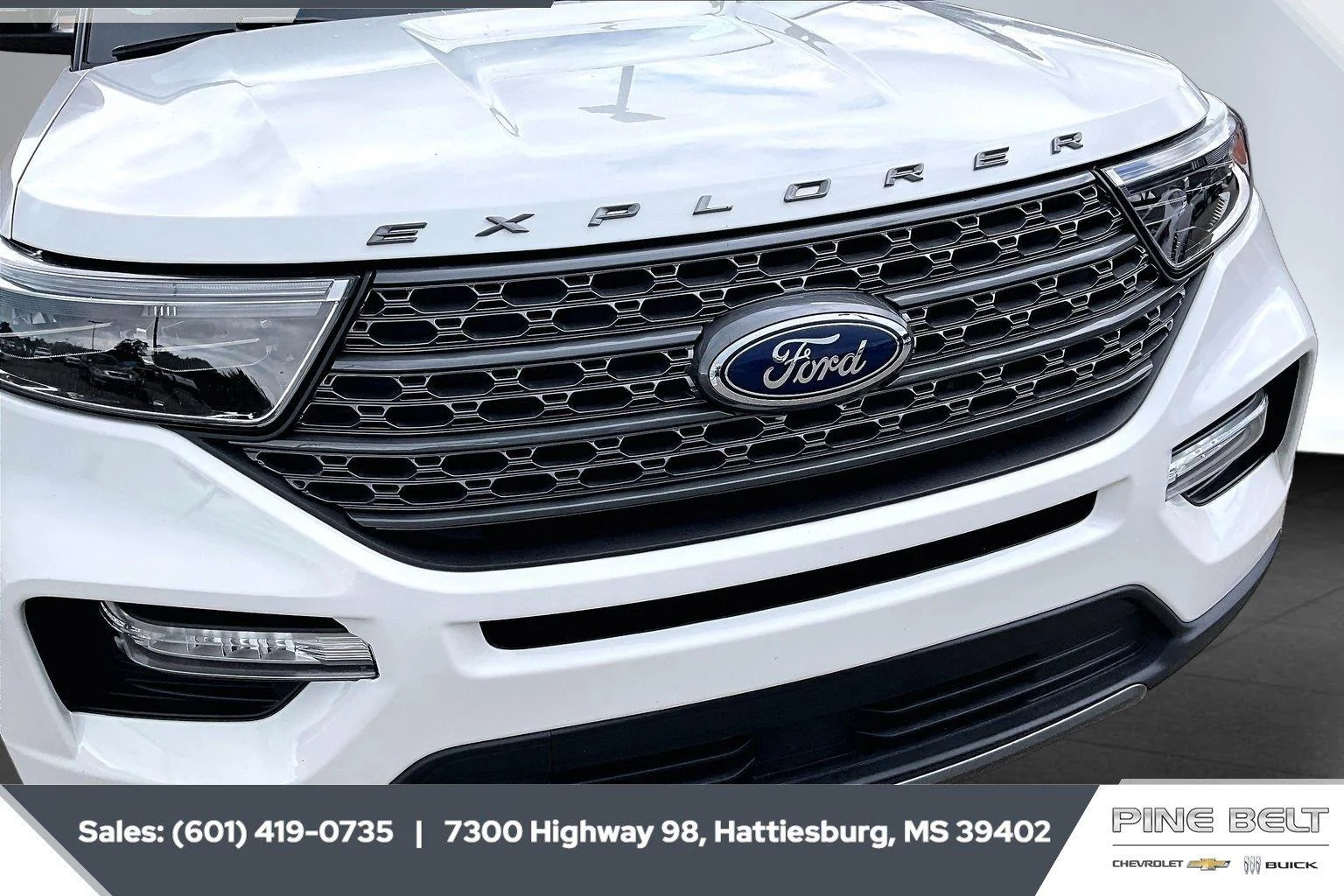 Used 2023 Star White Metallic Tri-Coat Ford XLT image 22