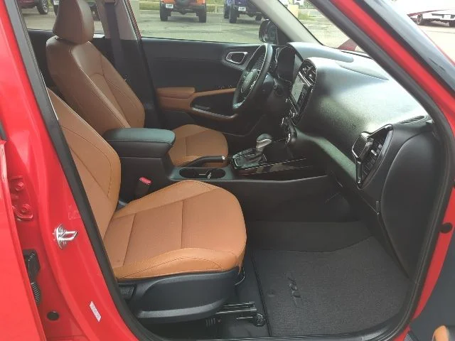 Used 2025 Red Kia EX image 18