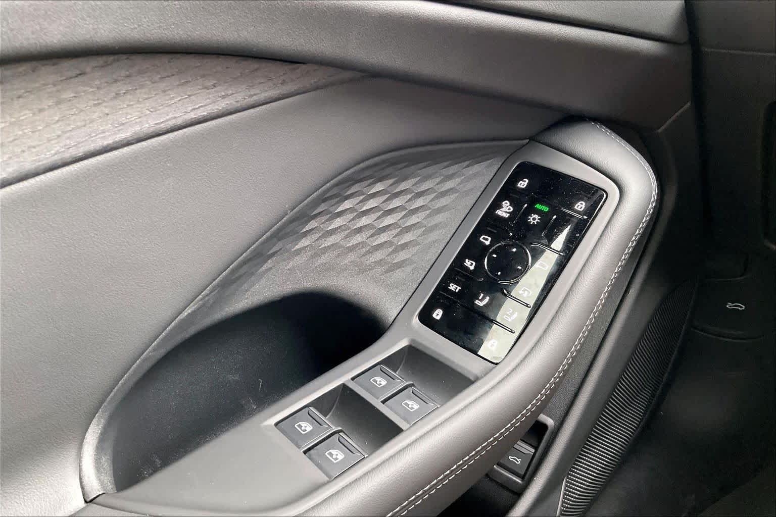 Used 2026 Glacier White Metallic Audi Premium Plus image 33