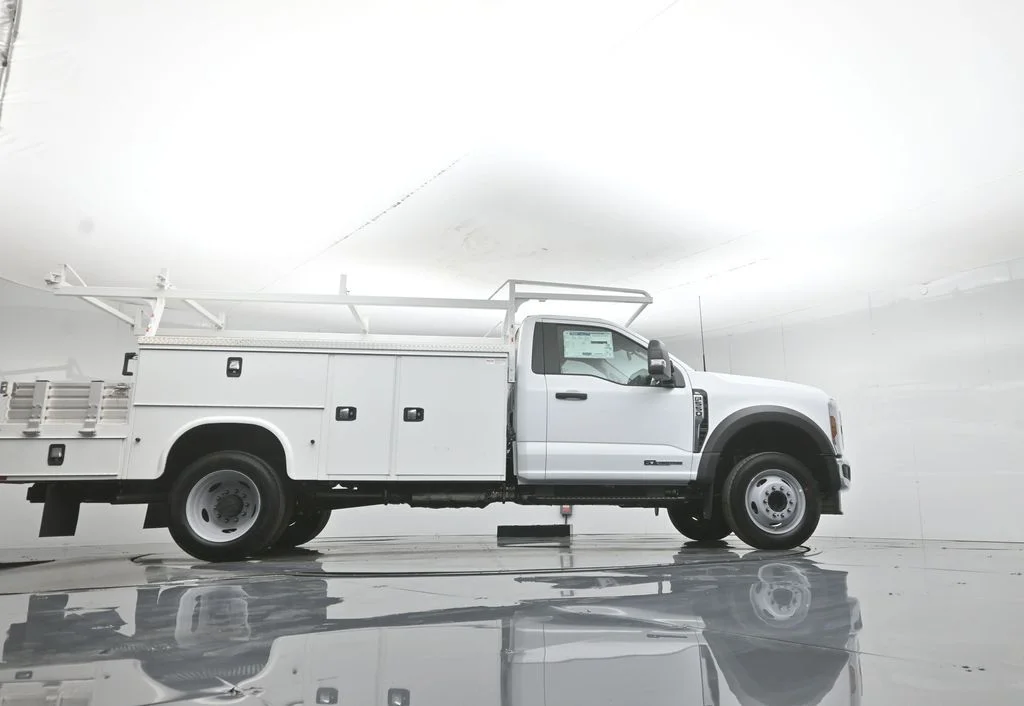 New 2026 Oxford White Ford XL image 7