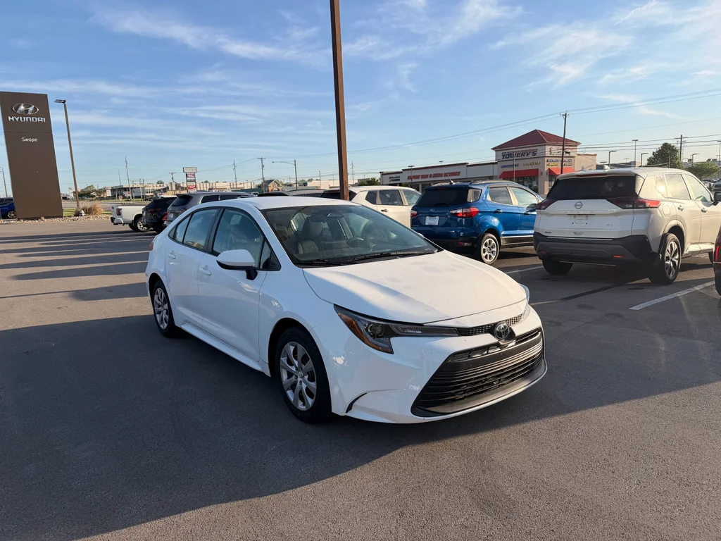 2023 Toyota Corolla LE