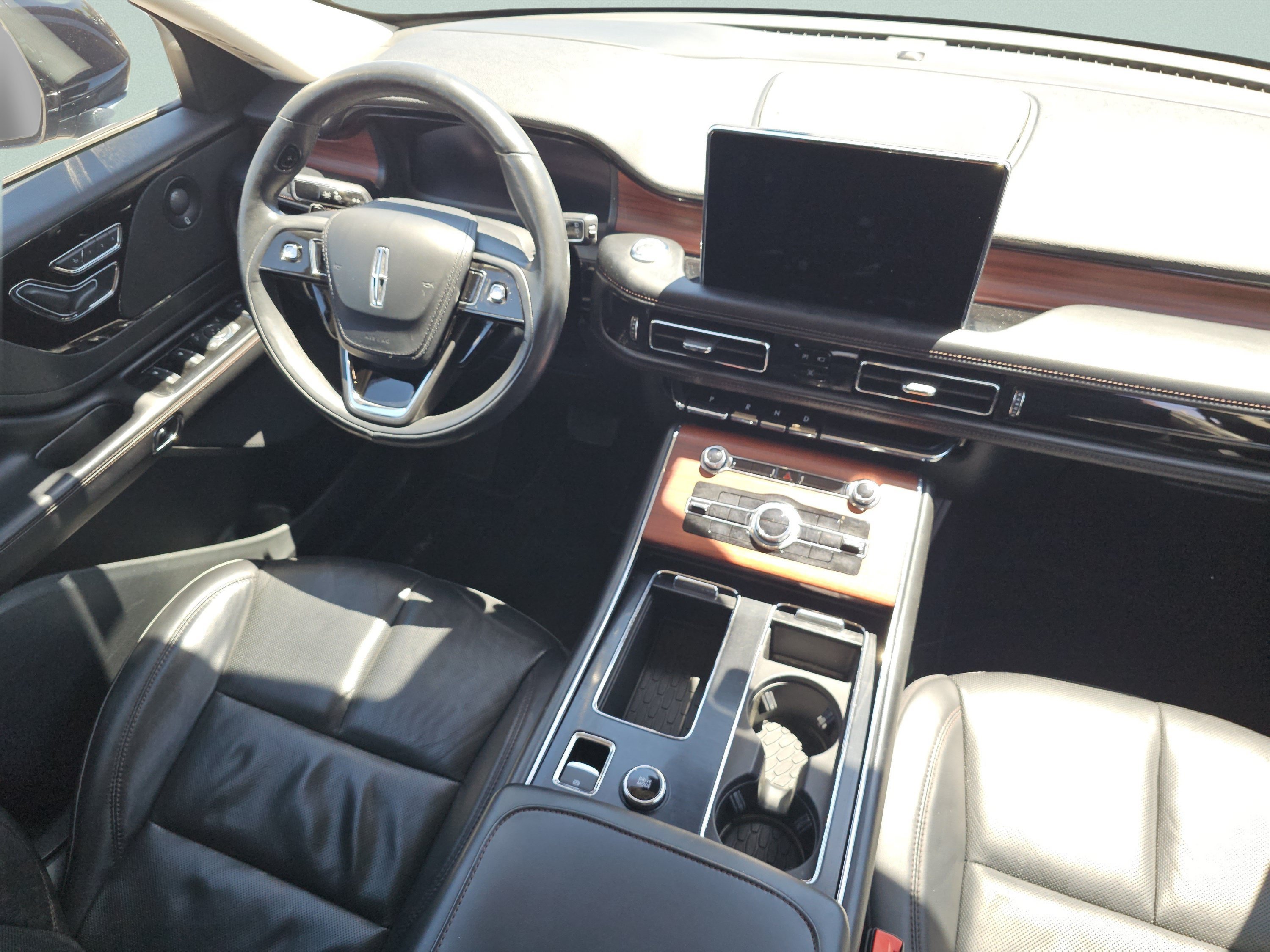 Used 2021 Blue Lincoln Reserve image 31