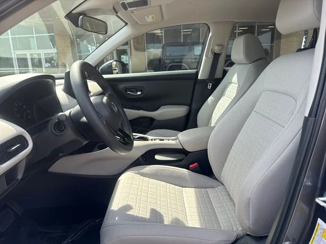 2026 Honda HR-V LX - Photo 8