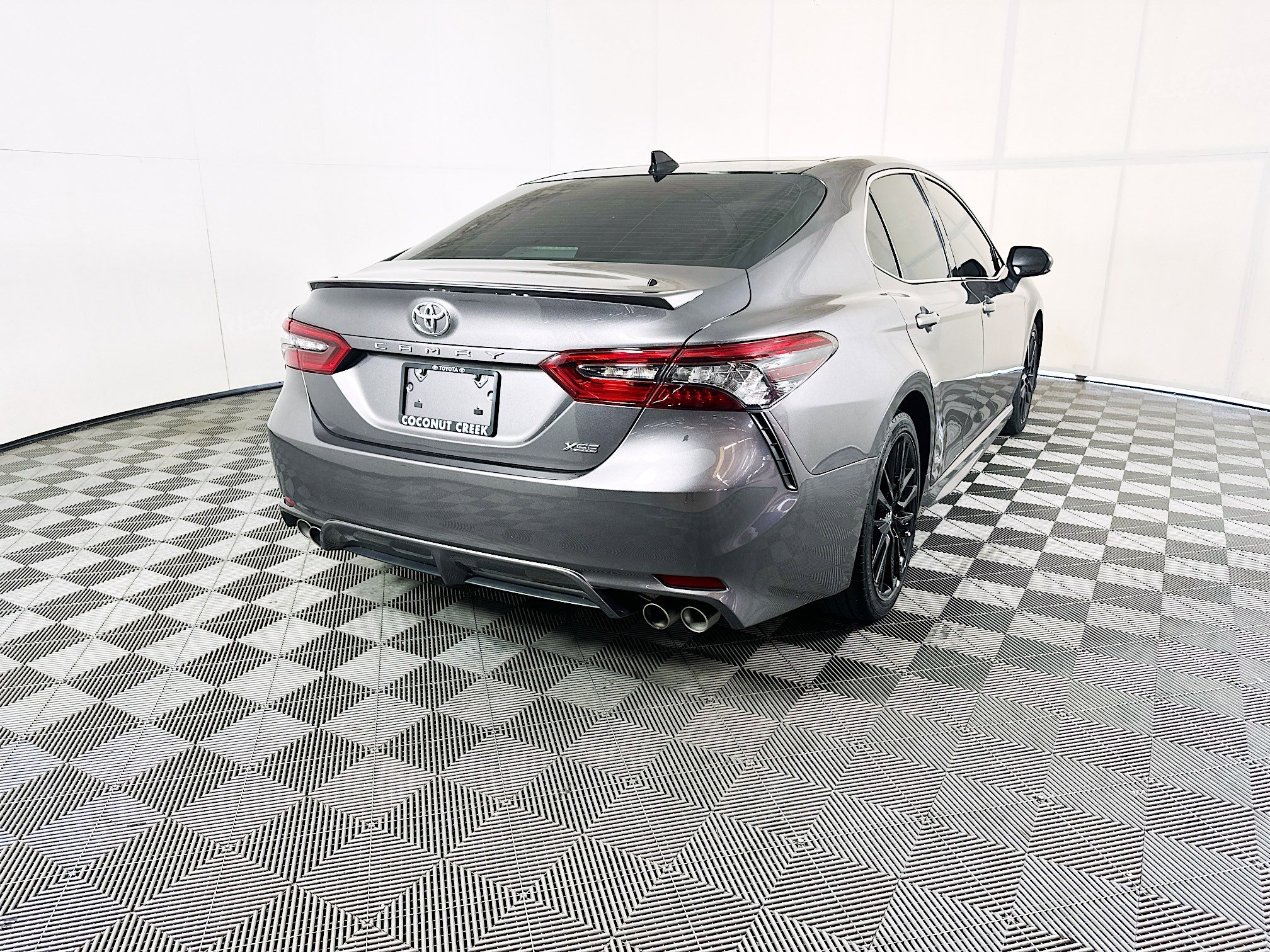 Used 2023 Predawn Gray Mica Toyota XSE image 3