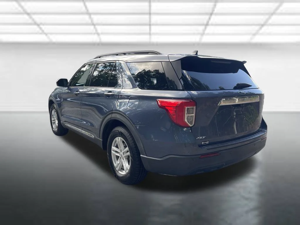 Used 2021 Blue Ford XLT image 3