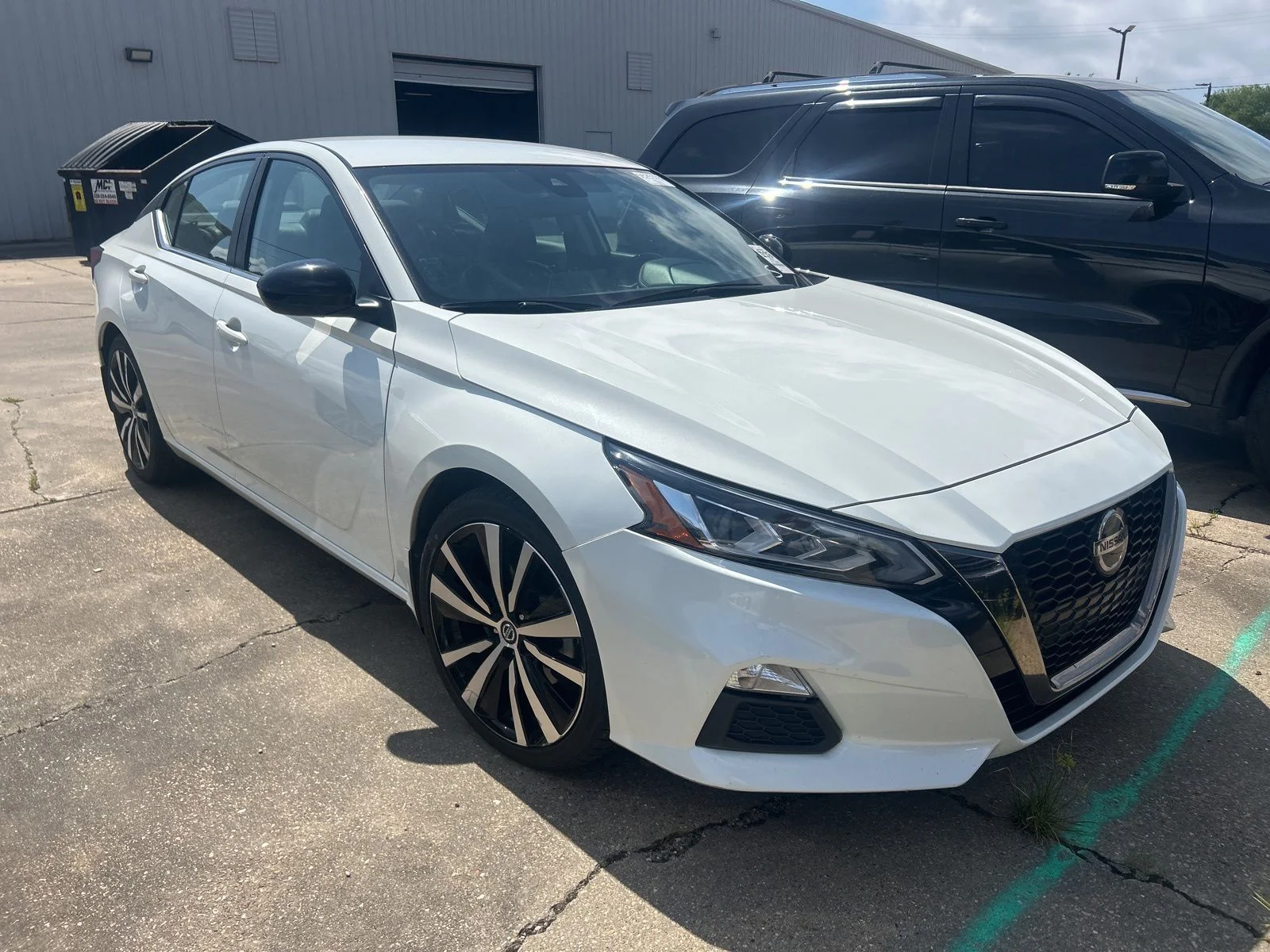 2022 Nissan Altima 2.5 SR's photo