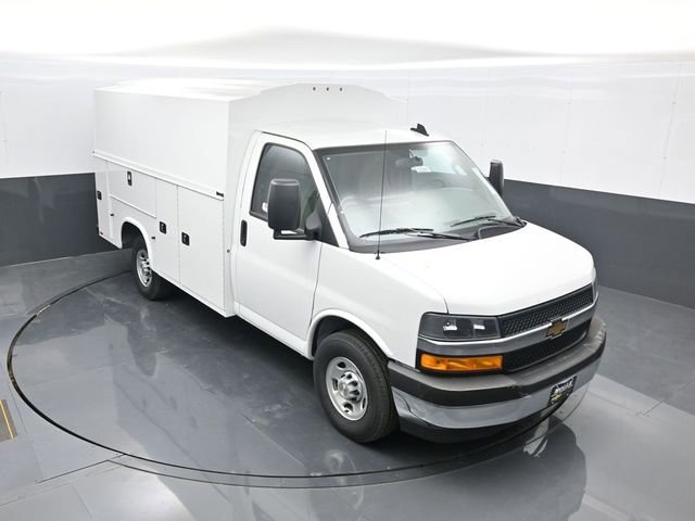 2025 Chevrolet Express 3500 139" WB's photo