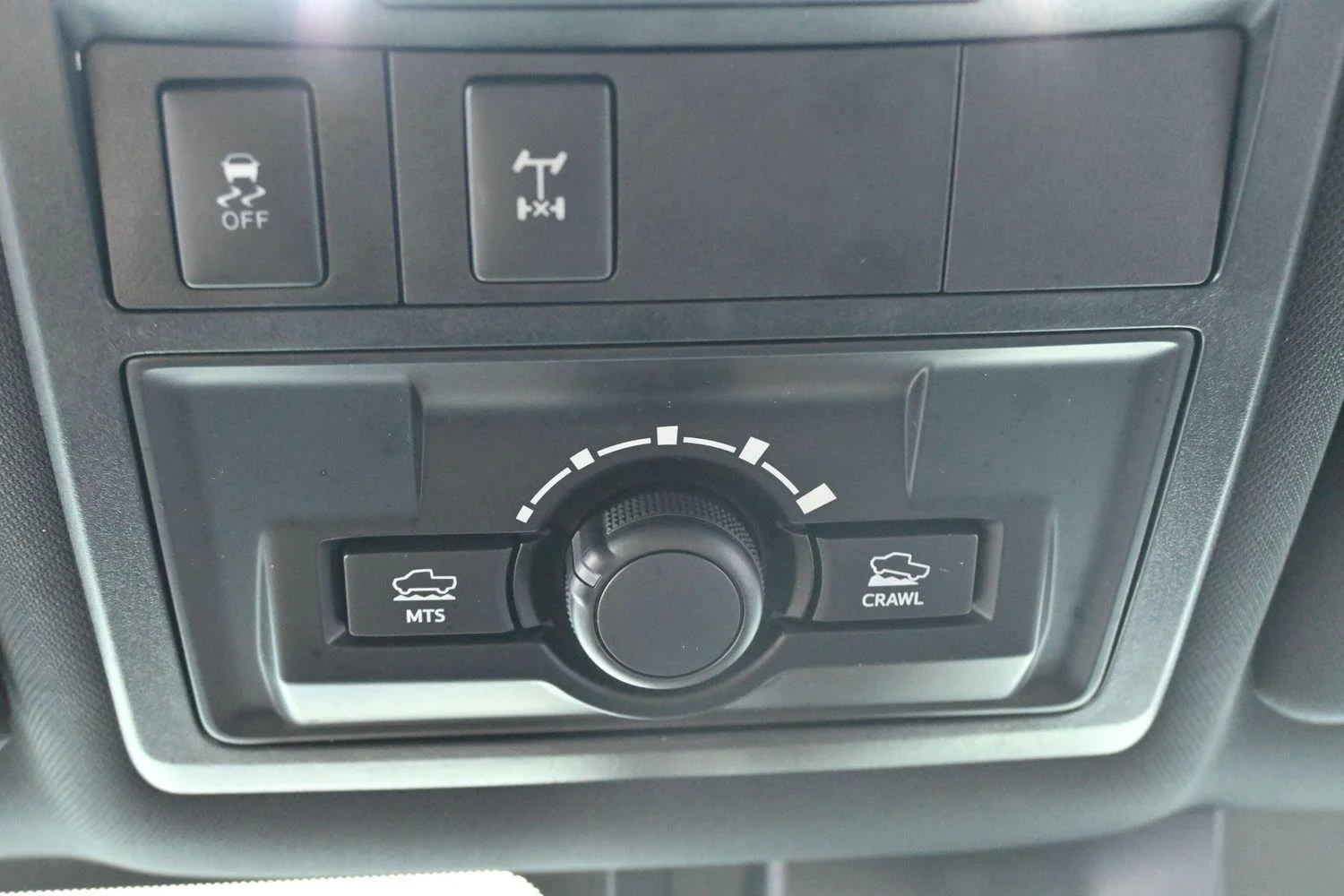 Used 2018 Super White Toyota TRD Off Road image 26