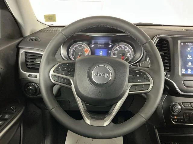 Certified Used 2022 Blue Jeep Latitude Lux image 17