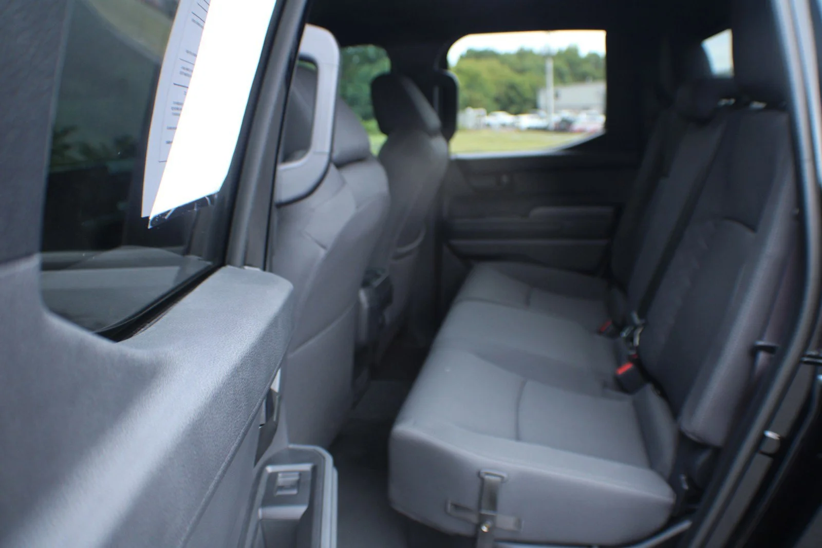 2024 Toyota Tacoma SR5 - Photo 13
