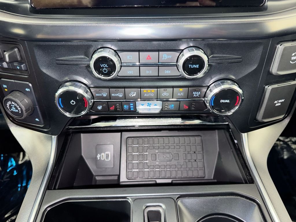 Used 2025 White Ford Platinum image 19