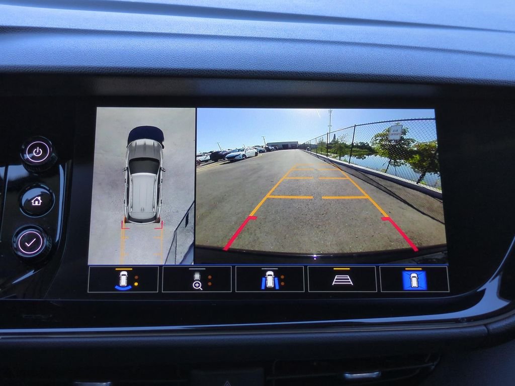 Used 2023 Black Buick Avenir image 18
