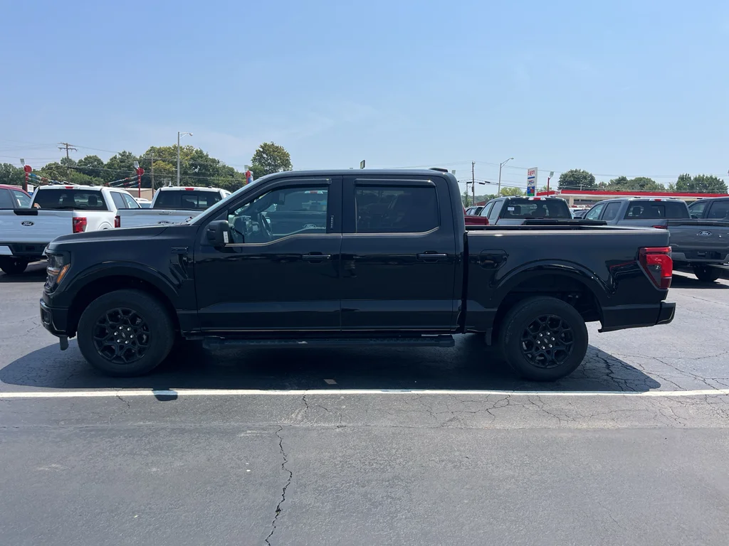 Used 2024 Agate Black Metallic Ford XLT image 8