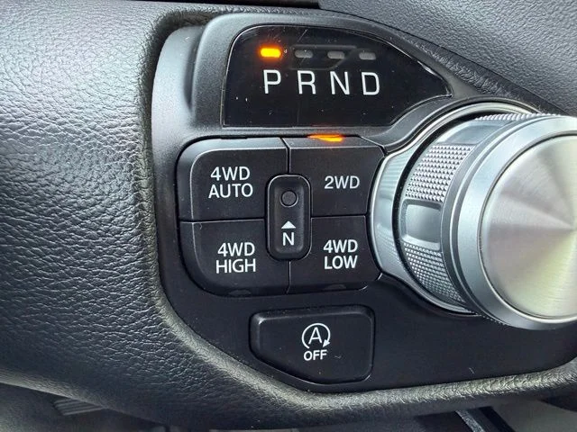 Used 2023 Silver Ram Laramie image 28