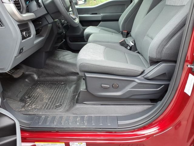 New 2026 Ruby Red Metallic Tinted Clearcoat Ford F-450® XLT image 18