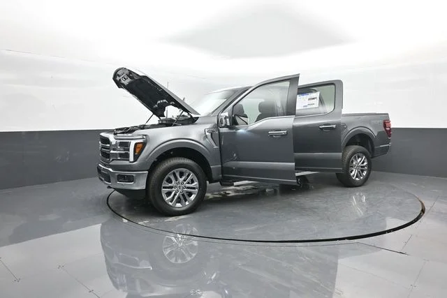 New 2026 Carbonized Gray Metallic Ford Lariat® image 39