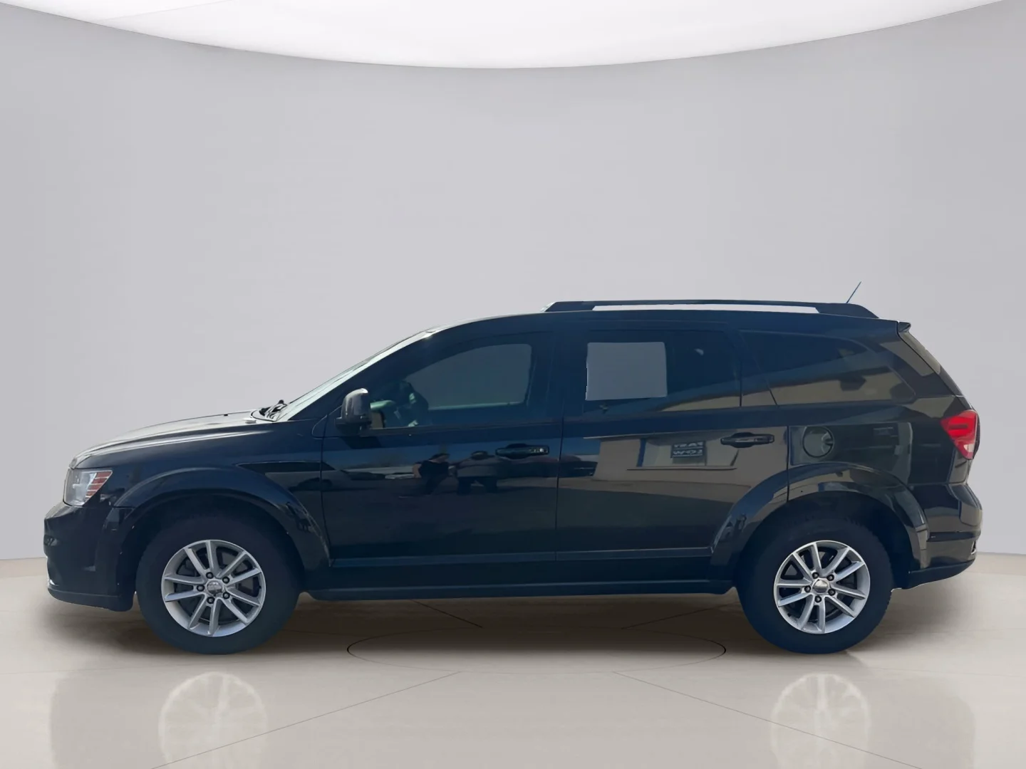 Used 2017 Black Dodge SXT image 5