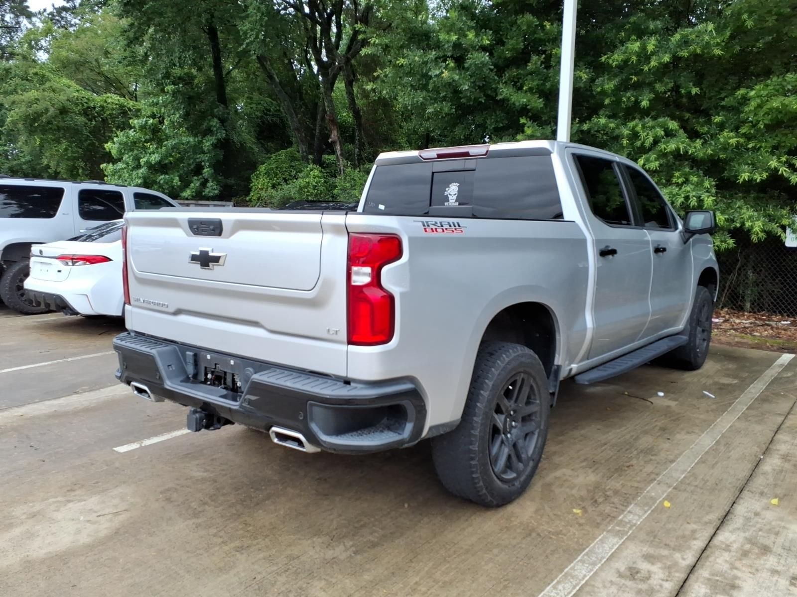 Used 2022 Silver Ice Metallic Chevrolet LT Trail Boss image 6