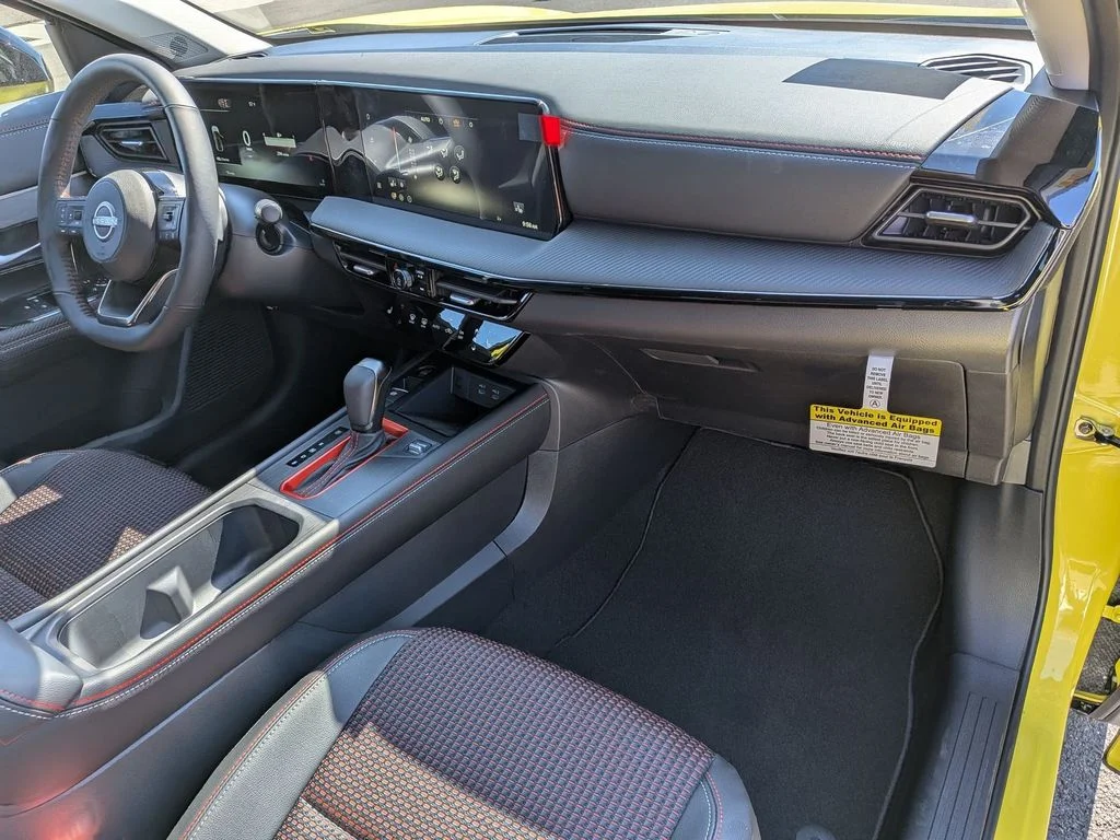 New 2026 Yuzu Yellow Metallic / Super Black Two-tone Nissan SR image 23