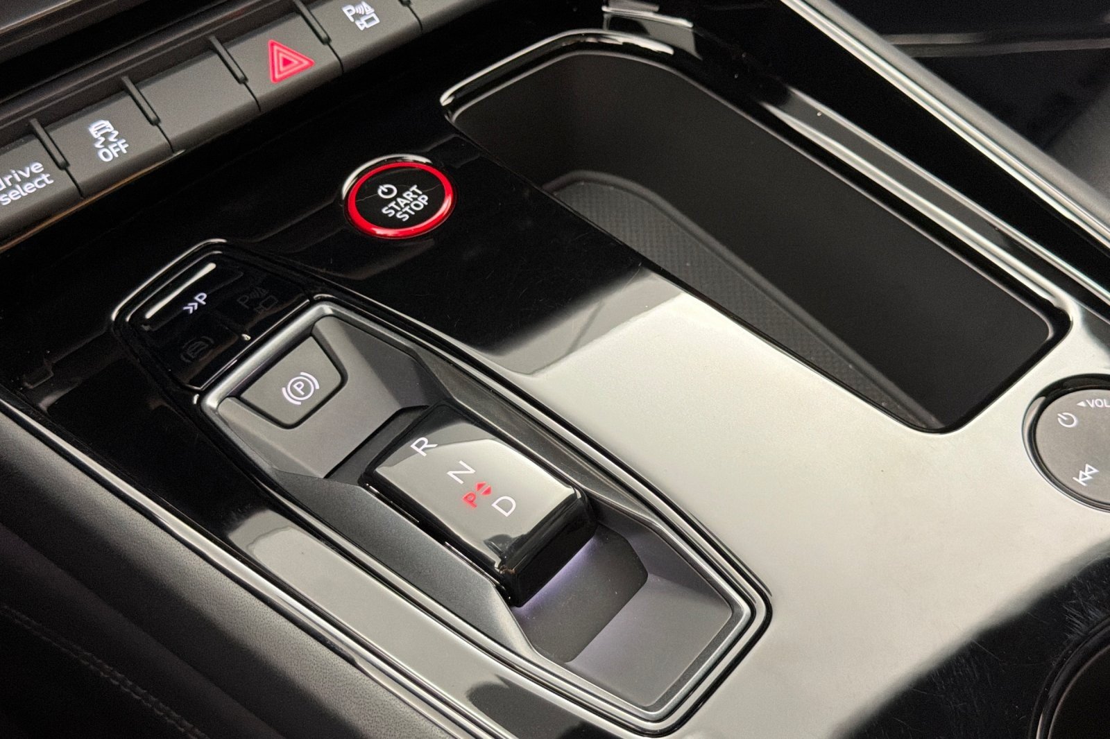 Used 2025 Mythos Black Metallic Audi performance quattro image 20