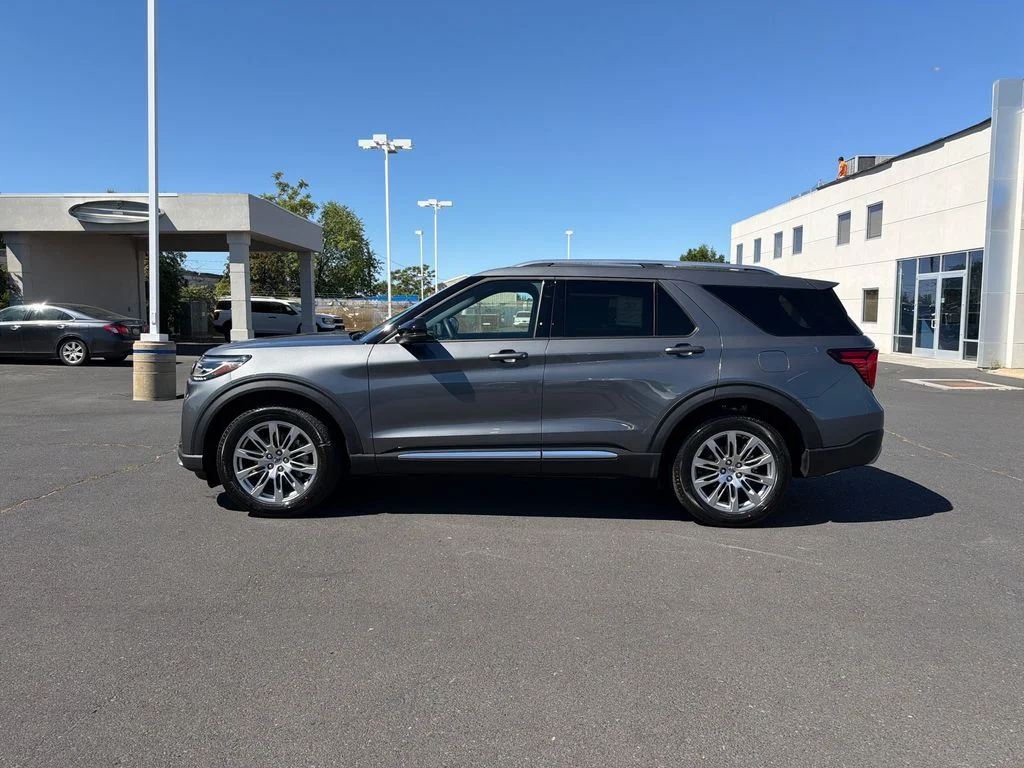 New 2026 Gray Ford Platinum image 2