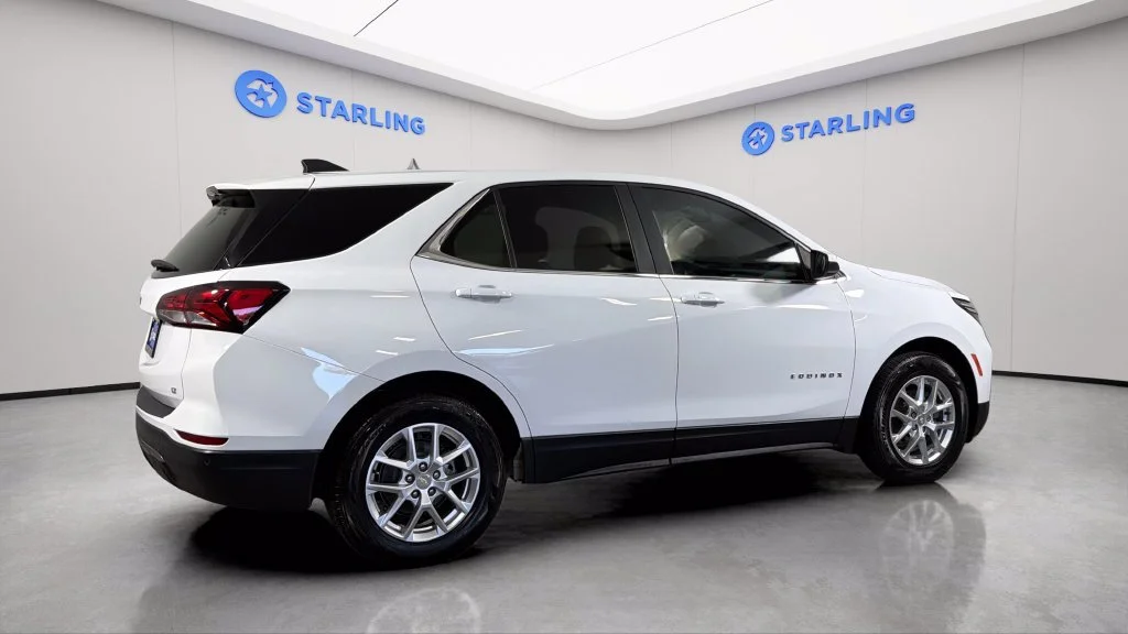 Used 2022 SUMMIT WHITE Chevrolet LT image 10