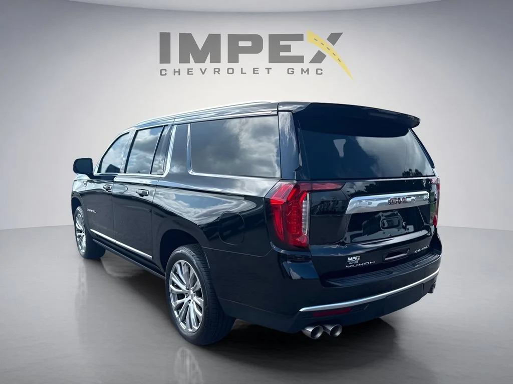 Used 2023 Onyx Black GMC Denali image 3