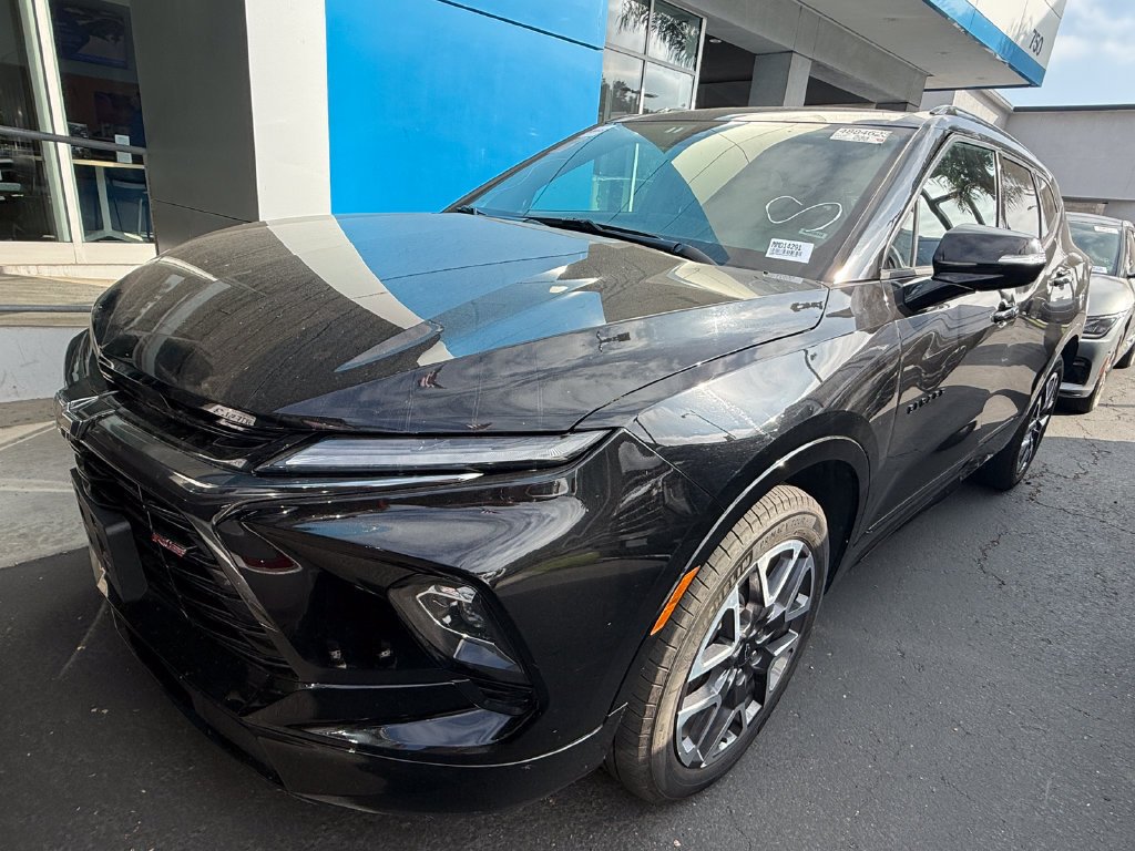 Used 2025 Black Chevrolet RS image 12