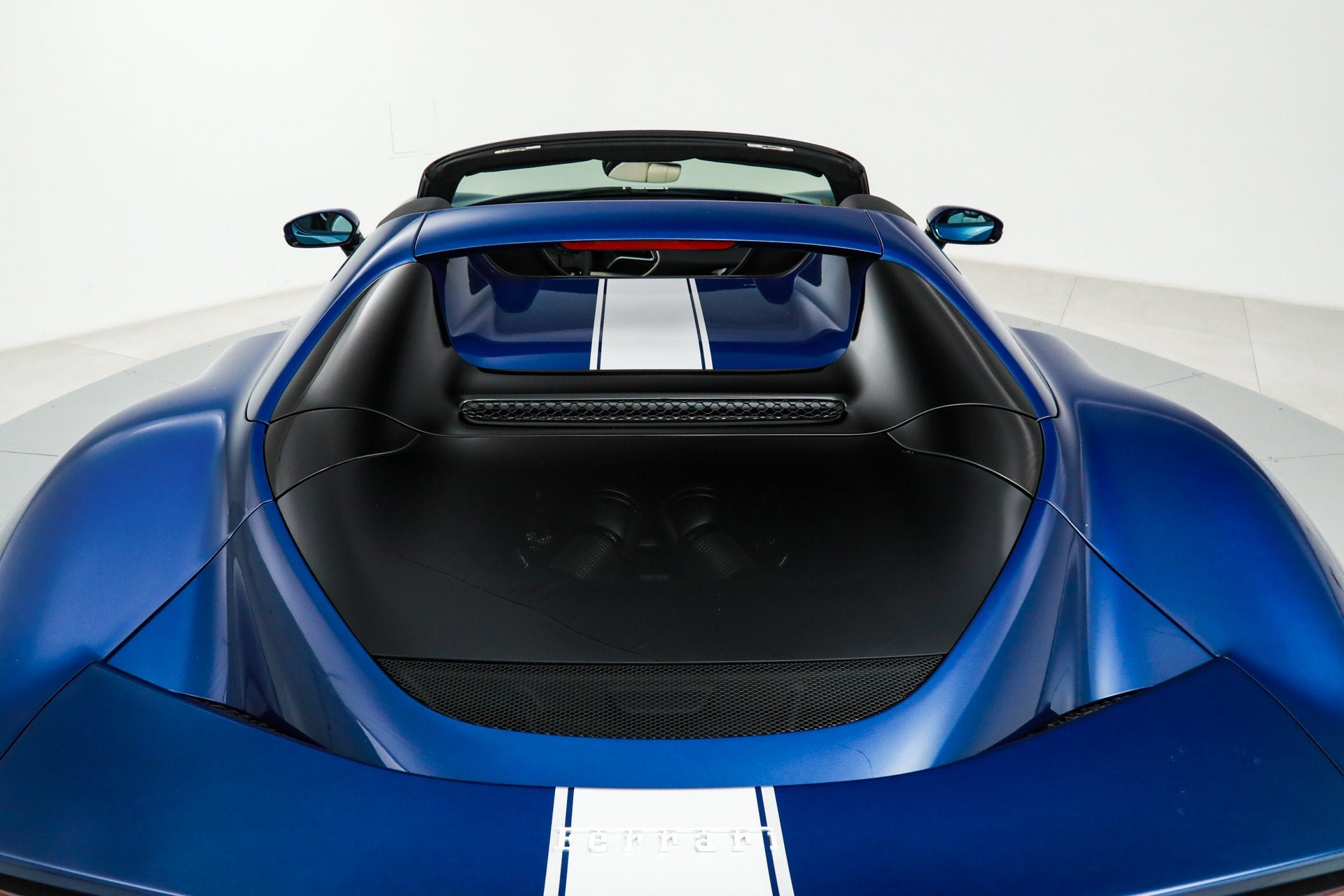 Used 2023 Blue Ferrari  image 10