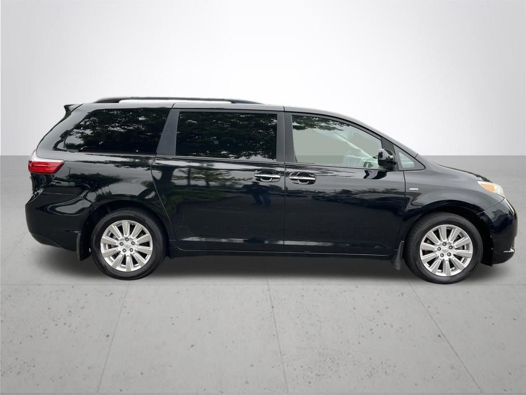 Used 2017 Midnight Black Metallic Toyota XLE image 4