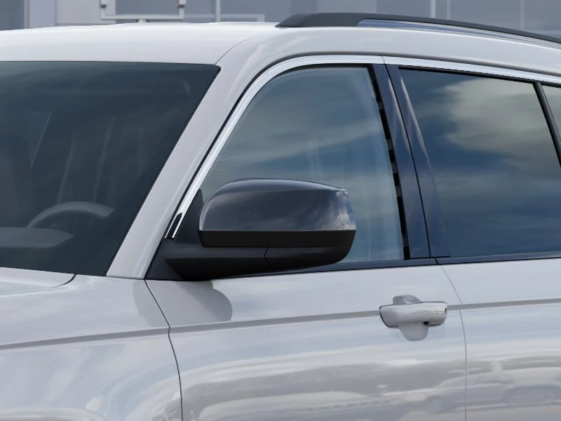 New 2026 Bright White Clear-Coat Exterior Paint Jeep Laredo image 39