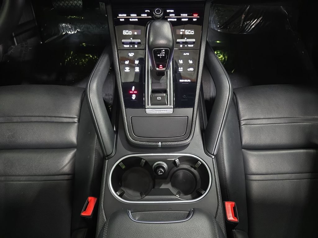 2022 Porsche Cayenne Platinum Edition - Photo 20