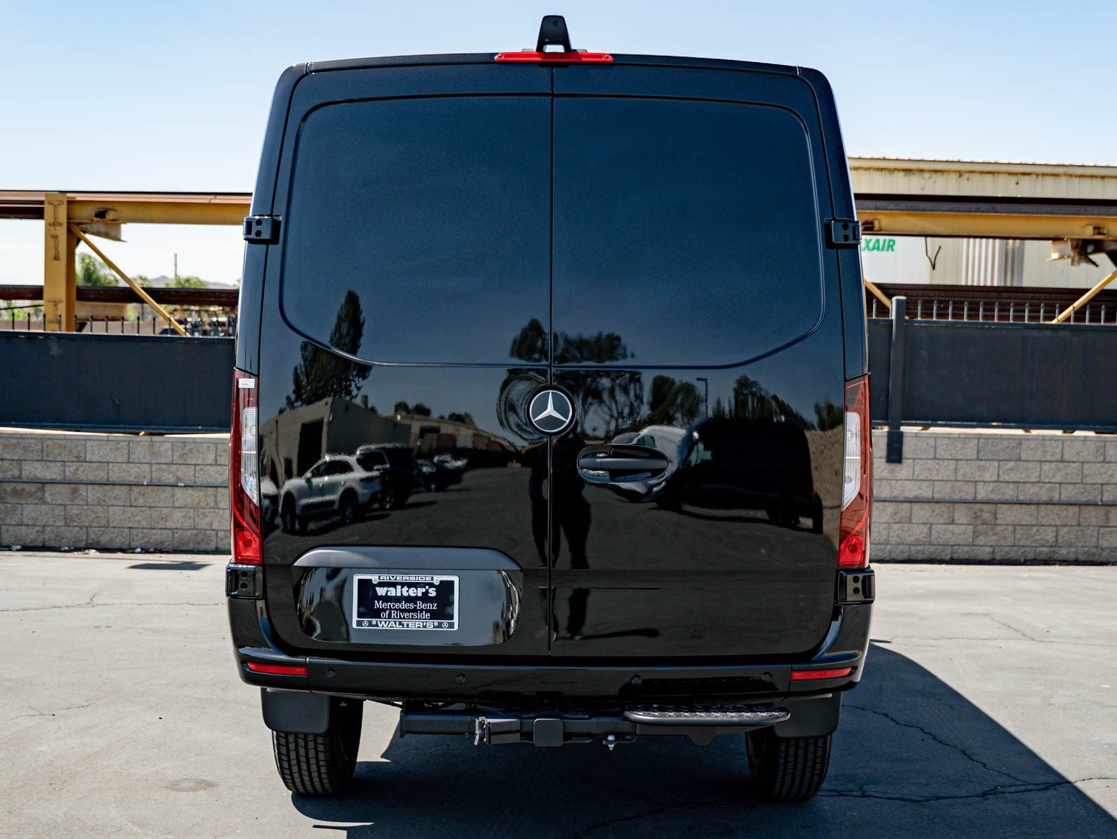 New 2026 Obsidian Black Metallic Mercedes-Benz 2500 Standard Roof I4 Diesel HO 144 AWD image 5