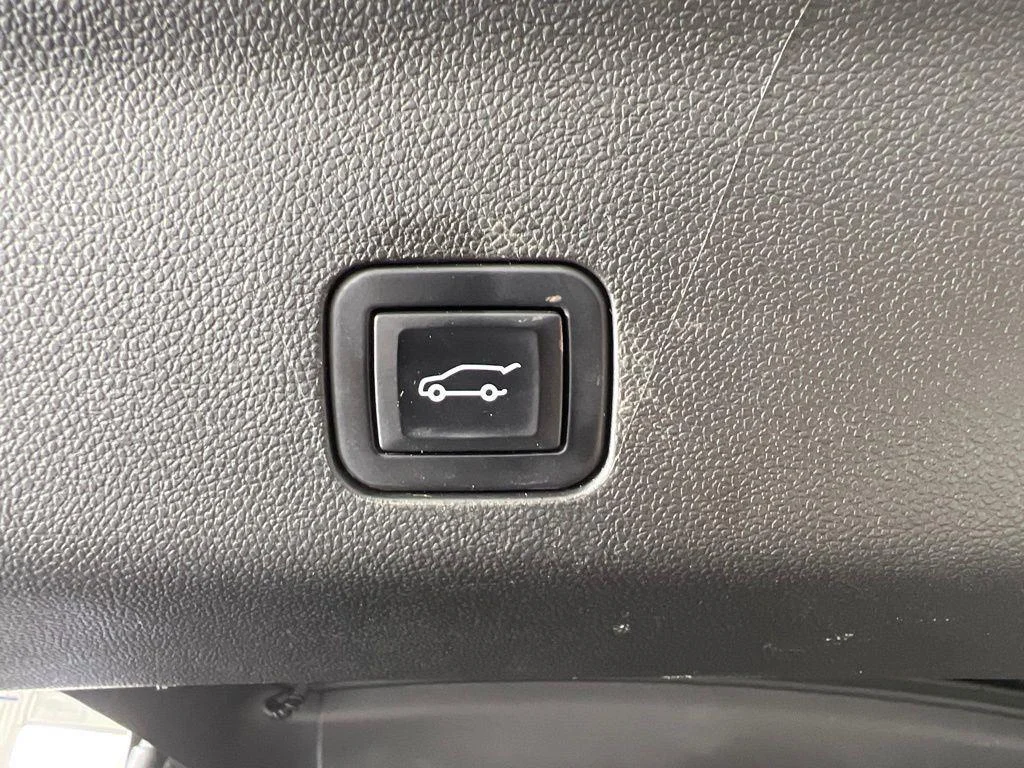 Used 2022 Midnight Blue Metallic Chevrolet LT image 26