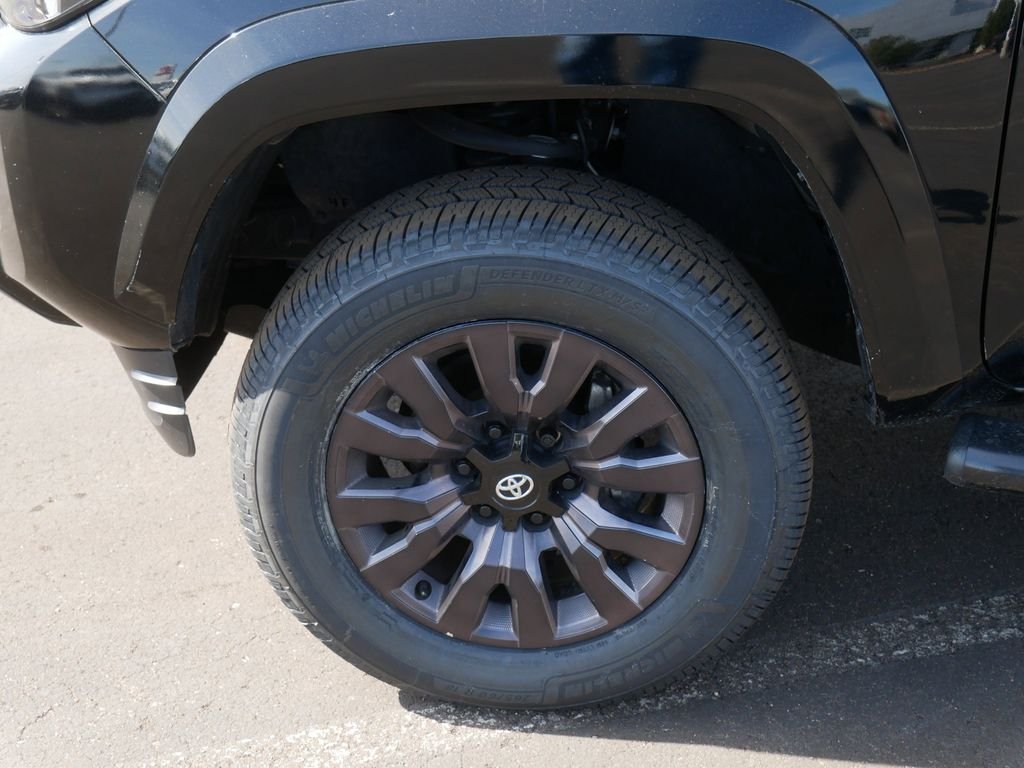 2023 Toyota Tacoma Limited - Photo 8