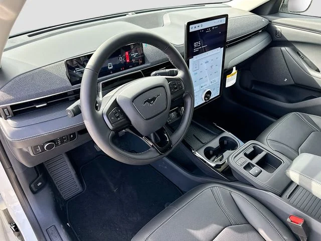 New 2026 White Metallic Ford Premium image 6