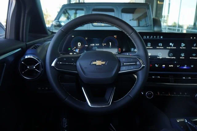 2025 Chevrolet Equinox EV LT - Photo 16